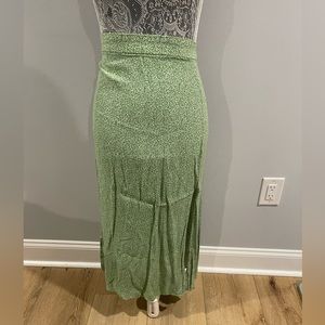 Green Floral Midi slit skirt
